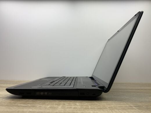 Ноутбук Б-класс Acer Aspire 8940G / 18.4" (1920x1080) TN / Intel Core i7-720QM (4 (8) ядра по 1.6 - 2.8 GHz) / 8 GB DDR3 / 120 GB SSD + 500 GB HDD / nVidia GeForce GTS 250M, 1 GB GDDR3, 128-bit / WebCam / DVD-ROM