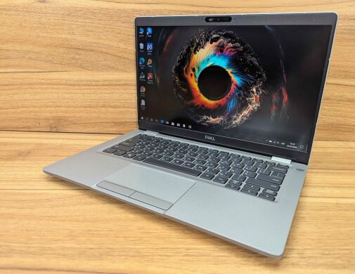 Ноутбук Б-класс Dell Latitude 5310 / 13.3" (1920x1080) IPS / Intel Core i7-10610U (4 (8) ядра по 1.8 - 4.9 GHz) / 8 GB DDR4 / 256 GB SSD / Intel UHD Graphics / WebCam / Windows 10