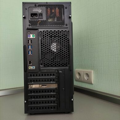 Рабочая станция Vinga Tower / Intel Xeon E5-1650 v4 (6 (12) ядра по 3.6 - 4.0 GHz) / 64 GB DDR4 / 1 TB HDD / nVidia Quadro K600, 1 GB DDR3, 128-bit / 650W