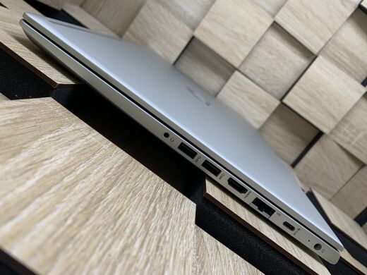 Ультрабук Б-класс HP ProBook 455 G7 / 15.6" (1920x1080) IPS / AMD Ryzen 5 4500U (6 ядер по 2.3 - 4.0 GHz) / 8 GB DDR4 / 250 GB SSD / AMD Radeon Graphics / WebCam / HDMI