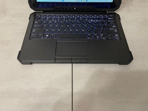 Захищений планшет Dell Latitude 7212 Rugged / 11.6'' (1920x1080) IPS / Intel Core i5-7300U (2 (4) ядра по 2.6 - 3.5 GHz) / 8 GB DDR3 / 256 GB SSD M.2 / Intel HD Graphics 620 / WebCam / Стилус / Клавіатура