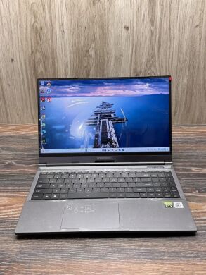 Ігровий ноутбук CyberPower Tracer IV GM5MP7Y / 15.6" (1920x1080) IPS / Intel Core i7-10875H (8 (16) ядер по 2.3 - 5.1 GHz) / 16 GB DDR4 / 500 GB SSD / nVidia GeForce RTX 2070, 8 GB GDDR6, 256-bit / WebCam Ігровий ноутбук CyberPower Tracer IV GM5MP7Y / 15.6" (1920x1080) IPS / Intel Core i7-10875H (8 (16) ядер по 2.3 - 5.1 GHz) / 16 GB DDR4 / 500 GB SSD / nVidia GeForce RTX 2070, 8 GB GDDR6, 256-bit / WebCam