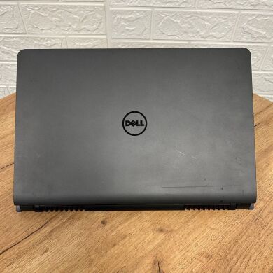 Ігровий ноутбук Б-клас Dell Inspiron 15 7559 / 15.6" (1920x1080) IPS / Intel Core i7-6700HQ (4 (8) ядра по 2.6 - 3.5 GHz) / 16 GB DDR3 / 240 GB SSD / nVidia GeForce GTX 960M, 4 GB GDDR5, 128-bit / WebCam