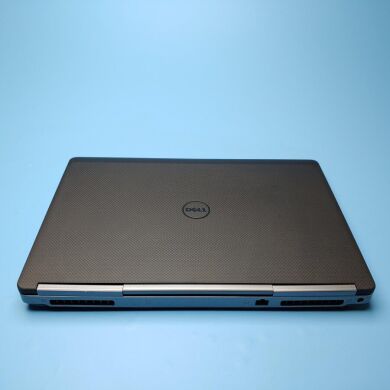 Мобільна робоча станція Dell Precision 7720 / 17.3" (1920x1080) IPS / Intel Core i7-7820HQ (4 (8) ядра по 2.9 - 3.9 GHz) / 32 GB DDR4 / 512 GB SSD / nVidia Quadro P3000, 6 GB GDDR5, 192-bit / WebCam / Win 10 Pro