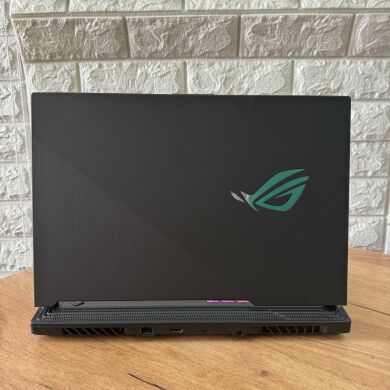 Игровой ноутбук Asus Rog Strix G512LW / 15.6" (1920x1080) IPS / Intel Core i7-10750H (6 (12) ядер по 2.6 - 5.0 GHz) / 16 GB DDR4 / 1000 GB SSD / nVidia GeForce RTX 2070, 8 GB GDDR6, 256-bit / WebCam