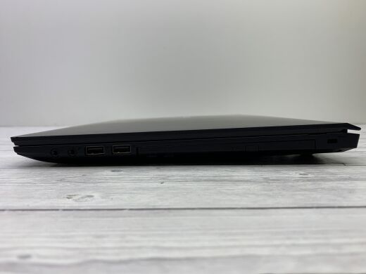 Ноутбук Terra Mobile 1515 / 15.6" (1920x1080) TN / Intel Core i5-7200U (2 (4) ядра по 2.5 - 3.1 GHz) / 8 GB DDR4 / 120 GB SSD / Intel HD Graphics 620 / WebCam / Без АКБ Ноутбук Terra Mobile 1515 / 15.6" (1920x1080) TN / Intel Core i5-7200U (2 (4) ядра по 2.5 - 3.1 GHz) / 8 GB DDR4 / 120 GB SSD / Intel HD Graphics 620 / WebCam / Без АКБ
