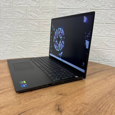 Ігровий ноутбук Dell Vostro 7620 / 16" (1920x1200) IPS / Intel Core i7-12700H (14 (20) ядер по 3.5 - 4.7 GHz) / 16 GB DDR4 / 512 GB SSD / nVidia GeForce RTX 3050 Ti, 4 GB GDDR6, 128-bit / WebCam