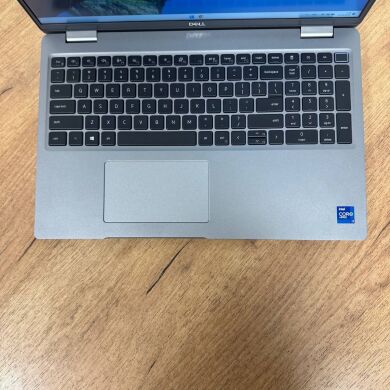 Мобильная рабочая станция Dell Precision 3560 / 15.6" (1920x1080) IPS / Intel Core i7-1185G7 (4 (8) ядра по 1.2 - 4.8 GHz) / 16 GB DDR4 / 512 GB SSD / nVidia Quadro T500, 2 GB GDDR6, 64-bit / WebCam