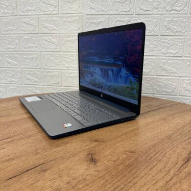 Ультрабук Б-клас HP 15-dy2762wm / 15.6" (1920x1080) TN / Intel Core i7-1165G7 (4 (8) ядра по 2.8 - 4.7 GHz) / 16 GB DDR4 / 512 GB SSD / Intel Iris Xe Graphics / WebCam
