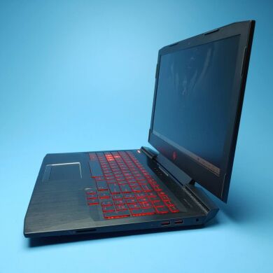 Ігровий ноутбук HP Omen 15-ce019dx / 15.6" (1920x1080) IPS / Intel Core i7-7700HQ (4 (8) ядра по 2.8 - 3.8 GHz) / 16 GB DDR4 / 128 GB SSD + 1000 GB HDD / nVidia GeForce GTX 1050 Ti, 4 GB GDDR5, 128-bit / WebCam / Win 10 Home