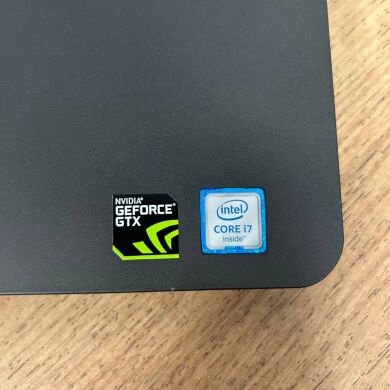 Ігровий ноутбук Б-клас Dell Inspiron 15 7559 / 15.6" (1920x1080) IPS / Intel Core i7-6700HQ (4 (8) ядра по 2.6 - 3.5 GHz) / 16 GB DDR3 / 240 GB SSD / nVidia GeForce GTX 960M, 4 GB GDDR5, 128-bit / WebCam