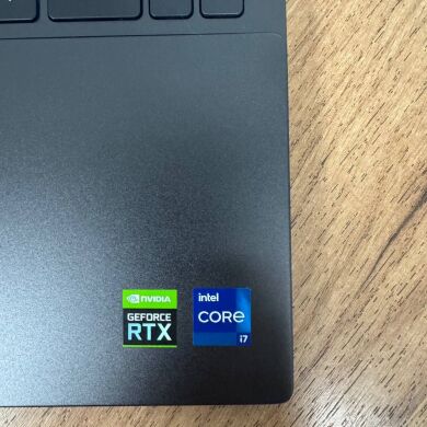 Ігровий ноутбук Dell Vostro 7620 / 16" (1920x1200) IPS / Intel Core i7-12700H (14 (20) ядер по 3.5 - 4.7 GHz) / 16 GB DDR4 / 512 GB SSD / nVidia GeForce RTX 3050 Ti, 4 GB GDDR6, 128-bit / WebCam