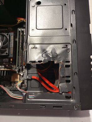 ПК Б-клас QUBE QB05M Tower / AMD Athlon X4 840 (4 ядра по 3.1 - 3.8 GHz) / 8 GB DDR3 / 500 GB HDD / AMD Radeon R7 240, 2 GB DDR3, 128-bit / 400W ПК Б-клас QUBE QB05M Tower / AMD Athlon X4 840 (4 ядра по 3.1 - 3.8 GHz) / 8 GB DDR3 / 500 GB HDD / AMD Radeon R7 240, 2 GB DDR3, 128-bit / 400W