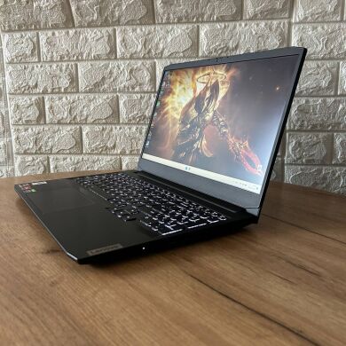 Игровой ноутбук Б-класс Lenovo IdeaPad Gaming 3 15ACH6 / 15.6" (1920x1080) IPS / AMD Ryzen 5 5600H (6 (12) ядер по 3.3 - 4.2 GHz) / 16 GB DDR4 / 1000 GB SSD / nVidia GeForce RTX 3050, 4 GB GDDR6, 128-bit / WebCam