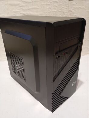 ПК Б-клас QUBE QB05M Tower / AMD Athlon X4 840 (4 ядра по 3.1 - 3.8 GHz) / 8 GB DDR3 / 500 GB HDD / AMD Radeon R7 240, 2 GB DDR3, 128-bit / 400W ПК Б-клас QUBE QB05M Tower / AMD Athlon X4 840 (4 ядра по 3.1 - 3.8 GHz) / 8 GB DDR3 / 500 GB HDD / AMD Radeon R7 240, 2 GB DDR3, 128-bit / 400W