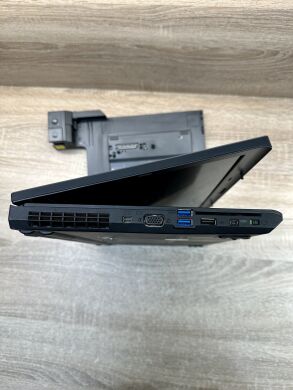 Мобильная рабочая станция Б-класс Lenovo ThinkPad W530 / 15.6" (1600x900) IPS / Intel Core i5-3320M (2 (4) ядра по 2.6 - 3.3 GHz) / 8 GB DDR3 / 240 GB SSD / nVidia Quadro K1000M, 2 GB DDR3, 128-bit / Win 10 Pro + Dock station