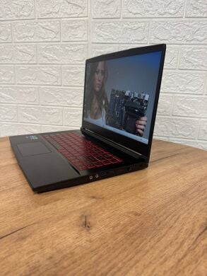 Ігровий ноутбук Б-клас MSI Thin GF63 12VE / 15.6" (1920x1080) IPS / Intel Core i5-12450H (8 (12) ядер по 3.3 - 4.4 GHz) / 8 GB DDR4 / 512 GB SSD / nVidia GeForce RTX 4050, 6 GB GDDR6, 96-bit / WebCam