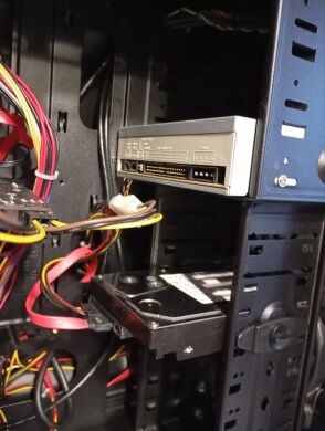 ПК Cooler Master K280 Tower / Intel Xeon E5-2420 v2 (6 (12) ядер по 2.2 - 2.7 GHz) / 16 GB DDR3 / 240 GB SSD + 1000 GB HDD / nVidia GeForce GTS 450, 1 GB GDDR5, 128-bit