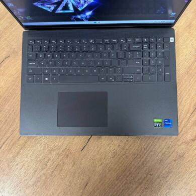 Ігровий ноутбук Dell Vostro 7620 / 16" (1920x1200) IPS / Intel Core i7-12700H (14 (20) ядер по 3.5 - 4.7 GHz) / 16 GB DDR4 / 512 GB SSD / nVidia GeForce RTX 3050 Ti, 4 GB GDDR6, 128-bit / WebCam