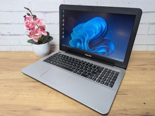 Ноутбук Asus F555L / 15.6" (1920x1080) TN / Intel Core i5-4210U (2 (4) ядра по 1.7 - 2.7 GHz) / 8 GB DDR3 / 128 GB SSD / nVidia GeForce 820M, 2 GB GDDR3, 64-bit / WebCam