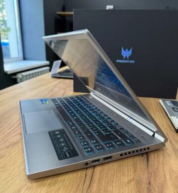 Ігровий ультрабук Acer Predator Triton 300 SE / 14" (1920x1080) IPS / Intel Core i5-11300H (4 (8) ядра по 2.6 - 4.4 GHz) / 16 GB DDR4 / 512 GB SSD / nVidia GeForce RTX 3060, 6 GB GDDR6, 192-bit / WebCam / Win 10 Home