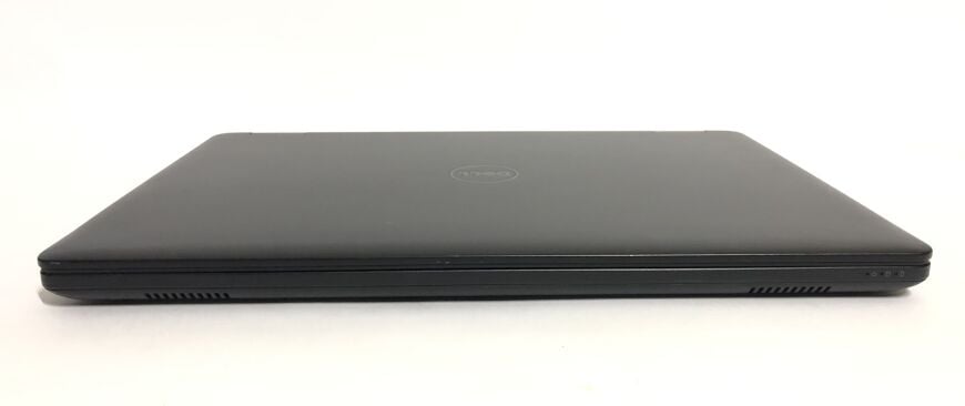 Ігровий ноутбук Б-клас Dell Latitude E5570 / 15.6" (1920x1080) IPS / Intel Core i7-6820HQ (4 (8) ядра по 2.7 - 3.6 GHz) / 8 GB DDR4 / 256 GB SSD / AMD Radeon R7 M370, 2 GB GDDR5, 128-bit / WebCam / Win 10 Pro