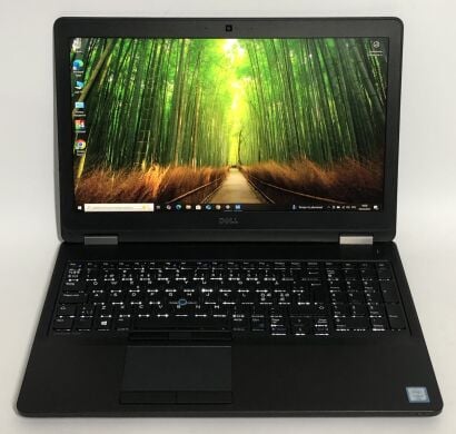 Ігровий ноутбук Б-клас Dell Latitude E5570 / 15.6" (1920x1080) IPS / Intel Core i7-6820HQ (4 (8) ядра по 2.7 - 3.6 GHz) / 8 GB DDR4 / 256 GB SSD / AMD Radeon R7 M370, 2 GB GDDR5, 128-bit / WebCam / Win 10 Pro