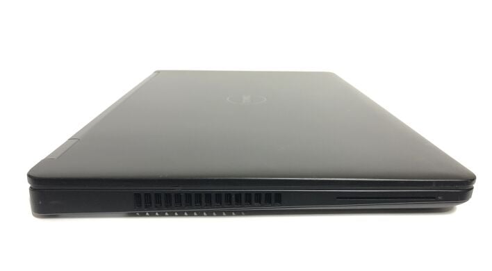 Ігровий ноутбук Б-клас Dell Latitude E5570 / 15.6" (1920x1080) IPS / Intel Core i7-6820HQ (4 (8) ядра по 2.7 - 3.6 GHz) / 8 GB DDR4 / 256 GB SSD / AMD Radeon R7 M370, 2 GB GDDR5, 128-bit / WebCam / Win 10 Pro