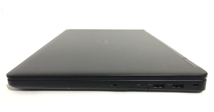 Ігровий ноутбук Б-клас Dell Latitude E5570 / 15.6" (1920x1080) IPS / Intel Core i7-6820HQ (4 (8) ядра по 2.7 - 3.6 GHz) / 8 GB DDR4 / 256 GB SSD / AMD Radeon R7 M370, 2 GB GDDR5, 128-bit / WebCam / Win 10 Pro