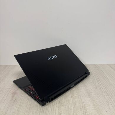 Игровой ультрабук Б-класс Gigabyte Aero 15 OLED YC / 15.6" (3840x2160) OLED / Intel Core i7-10850H (6 (12) ядер по 2.7 - 5.1 GHz) / 16 GB DDR4 / 512 GB SSD / nVidia GeForce RTX 3080, 8 GB GDDR6, 256-bit / WebCam Игровой ультрабук Б-класс Gigabyte Aero 15 OLED YC / 15.6" (3840x2160) OLED / Intel Core i7-10850H (6 (12) ядер по 2.7 - 5.1 GHz) / 16 GB DDR4 / 512 GB SSD / nVidia GeForce RTX 3080, 8 GB GDDR6, 256-bit / WebCam