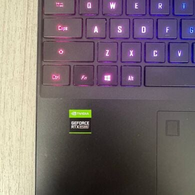 Игровой ультрабук Б-класс Gigabyte Aero 15 OLED YC / 15.6" (3840x2160) OLED / Intel Core i7-10850H (6 (12) ядер по 2.7 - 5.1 GHz) / 16 GB DDR4 / 512 GB SSD / nVidia GeForce RTX 3080, 8 GB GDDR6, 256-bit / WebCam Игровой ультрабук Б-класс Gigabyte Aero 15 OLED YC / 15.6" (3840x2160) OLED / Intel Core i7-10850H (6 (12) ядер по 2.7 - 5.1 GHz) / 16 GB DDR4 / 512 GB SSD / nVidia GeForce RTX 3080, 8 GB GDDR6, 256-bit / WebCam