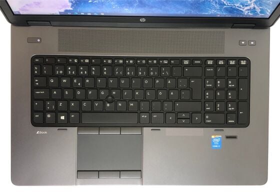 Мобільна робоча станція Б-клас HP ZBook 17 G2 / 17.3'' (1920x1080) TN / Intel Core i7-4910MQ (4 (8) ядра по 2.9 - 3.9 GHz) / 16 GB DDR3 / 512 GB SSD / nVidia Quadro K5100M, 8 GB GDDR5, 256-bit / WebCam / DVD-ROM