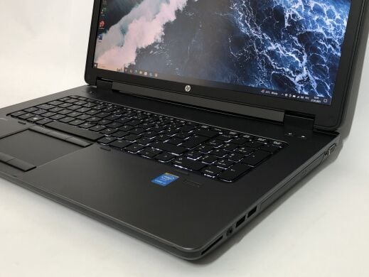 Мобільна робоча станція Б-клас HP ZBook 17 G2 / 17.3'' (1920x1080) TN / Intel Core i7-4910MQ (4 (8) ядра по 2.9 - 3.9 GHz) / 16 GB DDR3 / 512 GB SSD / nVidia Quadro K5100M, 8 GB GDDR5, 256-bit / WebCam / DVD-ROM