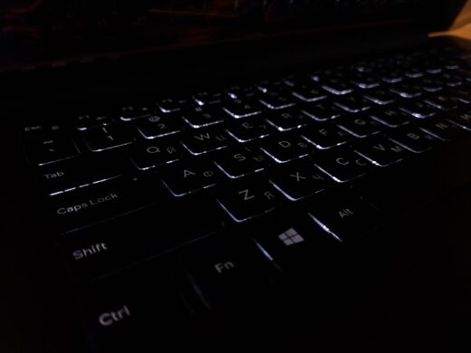 Мобильная рабочая станция Dell Precision 5530 / 15.6" (3840x2160) IPS Touch / Intel Core i7-8850H (6 (12) ядра по 2.6 - 4.3 GHz) / 32 GB DDR4 / 512 GB SSD / nVidia Quadro P1000, 4 GB GDDR5, 128-bit / WebCam / Windows 10