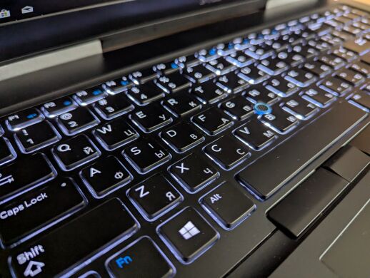 Мобільна робоча станція Dell Precision 7720 / 17.3" (1920x1080) IPS / Intel Core i7-7820HQ (4 (8) ядра по 2.9 - 3.9 GHz) / 32 GB DDR4 / 1000 GB SSD / nVidia Quadro P4000, 8 GB GDDR5, 256-bit / HDMI / Windows 10 Мобільна робоча станція Dell Precision 7720 / 17.3" (1920x1080) IPS / Intel Core i7-7820HQ (4 (8) ядра по 2.9 - 3.9 GHz) / 32 GB DDR4 / 1000 GB SSD / nVidia Quadro P4000, 8 GB GDDR5, 256-bit / HDMI / Windows 10