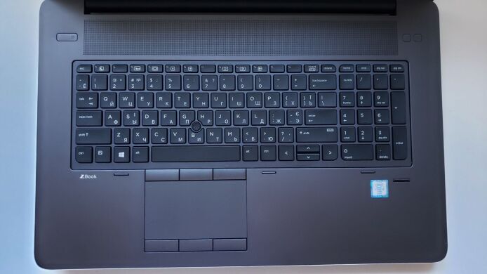 Мобільна робоча станція HP ZBook 17 G3 / 17.3" (1920x1080) IPS / Intel Core i7-6820HQ (4 (8) ядра по 2.7 - 3.6 GHz) / 32 GB DDR4 / 128 GB SSD + 512 GB SSD + 750 GB HDD / nVidia Quadro M3000M, 4 GB GDDR5, 256-bit / WebCam / HDMI Мобільна робоча станція HP ZBook 17 G3 / 17.3" (1920x1080) IPS / Intel Core i7-6820HQ (4 (8) ядра по 2.7 - 3.6 GHz) / 32 GB DDR4 / 128 GB SSD + 512 GB SSD + 750 GB HDD / nVidia Quadro M3000M, 4 GB GDDR5, 256-bit / WebCam / HDMI