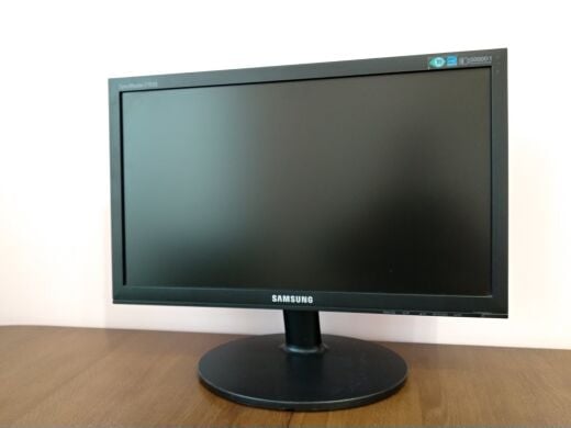 Монітор Samsung SyncMaster E1920N / 18.5" (1366x768) TN / VGA / VESA 75x75