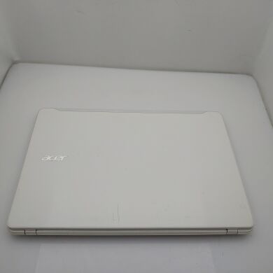 Ноутбук Acer Aspire F5-573G / 15.6" (1920х1080) TN / Intel Core i5-7200U (2 (4) ядра по 2.5 - 3.1 GHz) / 8 GB DDR4 / 240 GB SSD / WebCam / DVD-Read/Write / USB 3.0 Ноутбук Acer Aspire F5-573G / 15.6" (1920х1080) TN / Intel Core i5-7200U (2 (4) ядра по 2.5 - 3.1 GHz) / 8 GB DDR4 / 240 GB SSD / WebCam / DVD-Read/Write / USB 3.0