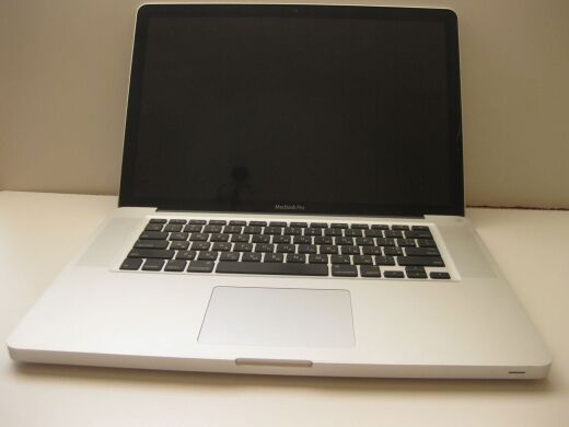 Ноутбук Apple MacBook Pro A1286 / 15.4" (1440x900) TN / Intel Core i7-2635QM (4 (8) ядра по 2.0 - 2.9 GHz) / 8 GB DDR3 / 256 GB SSD / AMD Radeon HD 6490M, 256 MB GDDR5, 64-bit / WebCam