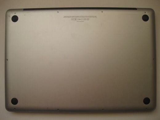 Ноутбук Apple MacBook Pro A1286 / 15.4" (1440x900) TN / Intel Core i7-2635QM (4 (8) ядра по 2.0 - 2.9 GHz) / 8 GB DDR3 / 256 GB SSD / AMD Radeon HD 6490M, 256 MB GDDR5, 64-bit / WebCam