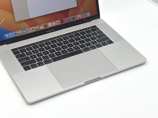 Ноутбук Apple MacBook Pro A1707 (2017) / 15.4" (2880x1800) IPS / Intel Core i7-7920HQ (4 (8) ядра по 3.1 - 4.1 GHz) / 16 GB DDR3 / 480 GB SSD / AMD Radeon Pro 560, 4 GB GDDR5, 128-bit / WebCam Ноутбук Apple MacBook Pro A1707 (2017) / 15.4" (2880x1800) IPS / Intel Core i7-7920HQ (4 (8) ядра по 3.1 - 4.1 GHz) / 16 GB DDR3 / 480 GB SSD / AMD Radeon Pro 560, 4 GB GDDR5, 128-bit / WebCam