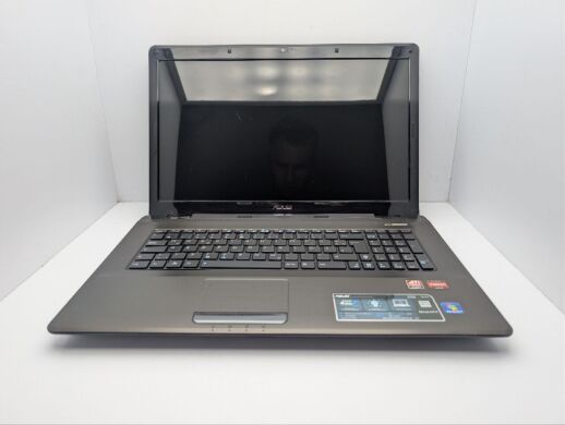 Ноутбук Asus X72D / 17.3" (1600x900) TN / AMD Phenom II X3 N830 (3 ядра по 2.1 GHz) / 8 GB DDR3 / 320 GB HDD / AMD Radeon HD 5470, 1 GB GDDR3, 64-bit / WebCam / DVD-ROM Ноутбук Asus X72D / 17.3" (1600x900) TN / AMD Phenom II X3 N830 (3 ядра по 2.1 GHz) / 8 GB DDR3 / 320 GB HDD / AMD Radeon HD 5470, 1 GB GDDR3, 64-bit / WebCam / DVD-ROM
