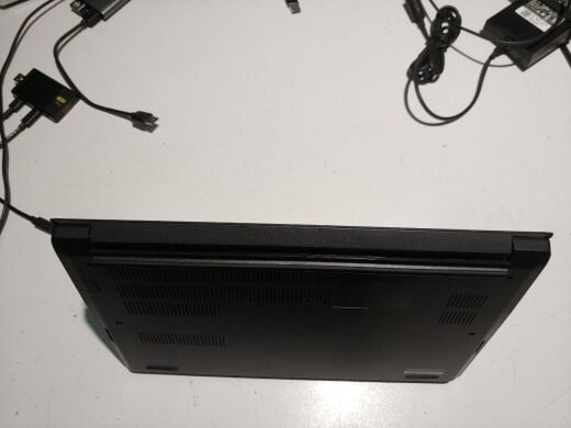 Ноутбук Б-класс Lenovo ThinkPad E14 Gen 2 / 14" (1920x1080) IPS / AMD Ryzen 5 4500U (6 ядер по 2.3 - 4.0 GHz) / 8 GB DDR4 / 120 GB SSD / AMD Radeon RX Vega 6 Graphics / WebCam / Windows 11