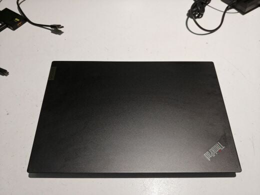 Ноутбук Б-класс Lenovo ThinkPad E14 Gen 2 / 14" (1920x1080) IPS / AMD Ryzen 5 4500U (6 ядер по 2.3 - 4.0 GHz) / 8 GB DDR4 / 120 GB SSD / AMD Radeon RX Vega 6 Graphics / WebCam / Windows 11