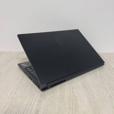 Ноутбук MSI Modern 14 A10M / 14" (1920x1080) IPS / Intel Core i5-10210U (4 (8) ядра по 1.6 - 4.2 GHz) / 8 GB DDR4 / 512 GB SSD / Intel UHD Graphics / WebCam
