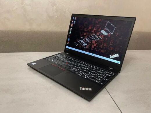 Ноутбук робоча станція Lenovo ThinkPad P51s / 15.6" (1920x1080) IPS / Intel Core i7-7500U (2 (4) ядра 2.7 - 3.5 GHz) / 16 GB DDR4 / 512 GB SSD M.2 / nVidia Quadro M520, 2 GB GDDR5, 64-bit / WebCam / USB 3.1 / HDMI / Дві батареї